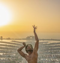 Teddy 🧸 - Male escort in Abu Dhabi