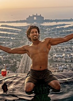 Teddy 🧸 - Male escort in Abu Dhabi Photo 4 of 5