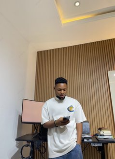 Teddy Vee - Male escort in Abuja Photo 1 of 5