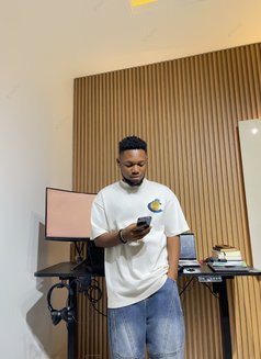 Teddy Vee - Male escort in Abuja Photo 3 of 5