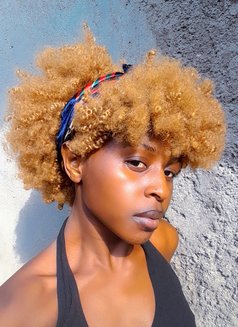 Tee - escort in Kisumu Photo 1 of 1