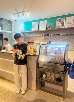 Teejay - Male escort in Bangkok Photo 4 of 6