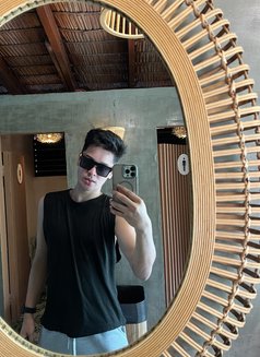 Teejay - Male escort in Bangkok Photo 5 of 6