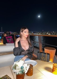 teen arab girl بنت صغيرة نايا - escort in İstanbul Photo 3 of 17