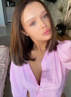 Teen Camila Baby Face - escort in Dubai Photo 9 of 16