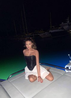 Teen Camila Baby Face - escort in Dubai Photo 14 of 16