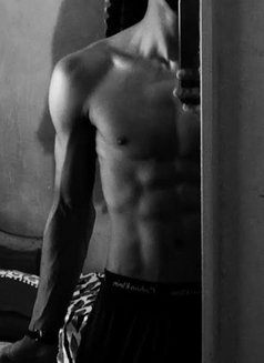 Teen Female and Couple - Male escort in Lucknow Photo 3 of 4