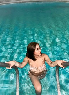 TEEN GIRL ZOEY - puta in Manila Photo 7 of 7