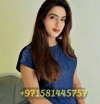 Teen Mahi - puta in Dubai