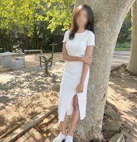 Teen Uni Girl Ambitious & Genuine - escort in Colombo