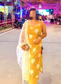 Cam bhabhi - escort in Jaipur Photo 2 of 2