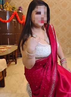 Bhabhi cam - escort in Mumbai Photo 2 of 2