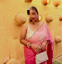 Bhabhi cam - escort in Mumbai