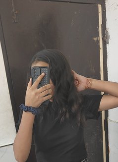 Teena - escort in Noida Photo 3 of 7