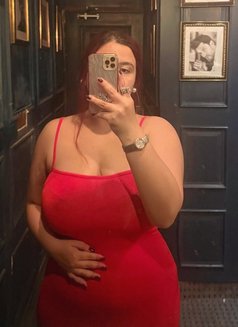 BBW for cam - escort in Kochi Photo 1 of 2