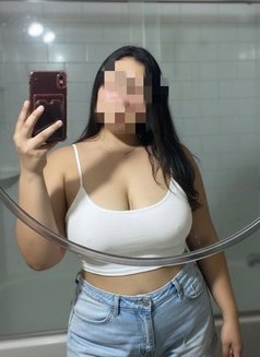 BBW cam - escort in Bangalore Photo 2 of 2
