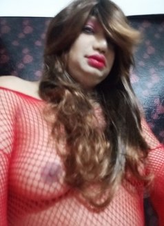Teena - Transsexual escort in Mumbai Photo 8 of 11