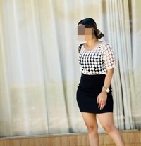 Teena - escort in Colombo