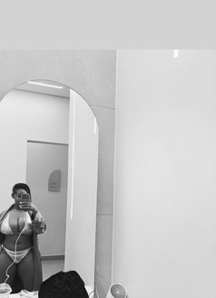 Teenah - escort in Nairobi Photo 2 of 3