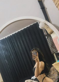TEENEGER GOOD SUCKING YOUR DICK - Transsexual escort in Bali Photo 5 of 12