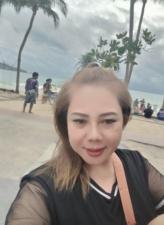 Teerak - puta in Phuket Photo 2 of 6