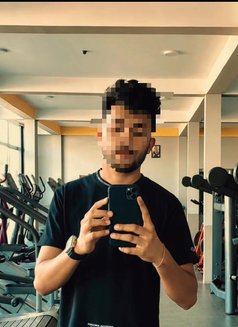 Tehan Perera 22 Old - Male escort in Colombo Photo 15 of 16