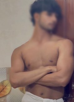 Tehan Perera 23 Old - Male escort in Colombo Photo 1 of 10