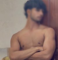 Tehan Perera 23 Old - Male escort in Colombo