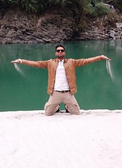 Tejusv - Male escort in New Delhi Photo 1 of 2