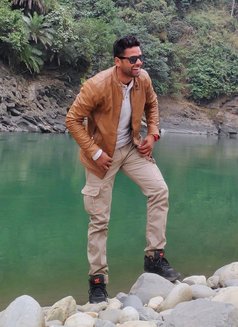 Tejusv - Male escort in New Delhi Photo 2 of 2