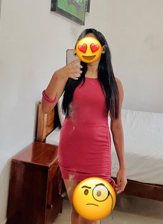 Telini - escort in Colombo Photo 5 of 7