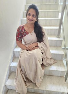 Telugu Lasya Reddy Hand Cash Call Girl.. - puta in Hyderabad Photo 3 of 11