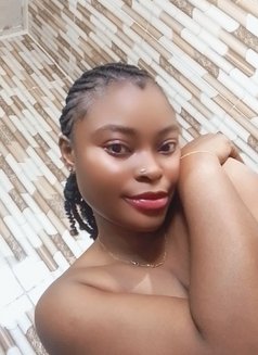 Tema - escort in Dakar Photo 1 of 3