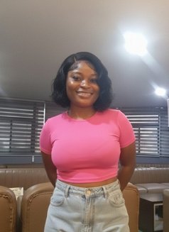 Tema - escort in Dakar Photo 3 of 3