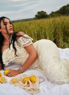 REAL Temptation Camilla - Transsexual escort in Jeddah Photo 13 of 23