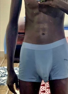 Tempting Black Top - Male escort in Riyadh Photo 1 of 1