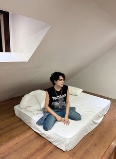 TemptXBoy - Male escort in New Delhi Photo 2 of 4