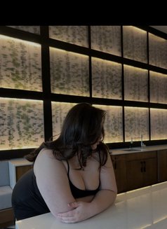 Tenny - escort in Okinawa Island Photo 1 of 3