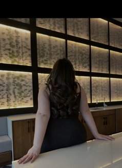 Tenny - escort in Okinawa Island Photo 3 of 3