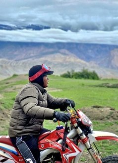 Tenzin - Male escort in Kathmandu Photo 1 of 6