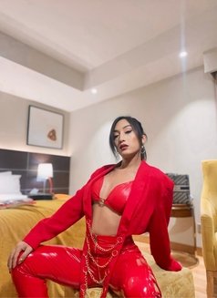 Tenzin sexy/classy and smooth.Cam/Real - Transsexual escort in New Delhi Photo 14 of 26