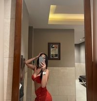 Tenzin Sexy/ Classy and Smooth - Transsexual escort in New Delhi