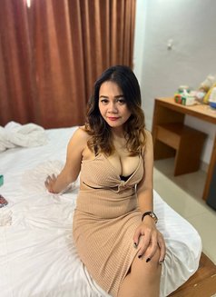 Teresya - adult performer in Bali Photo 4 of 8