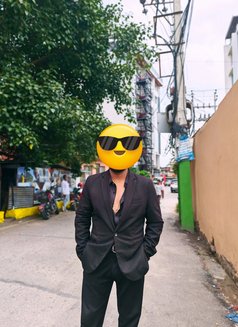 Terex Dino - Acompañantes masculino in Kathmandu Photo 3 of 3