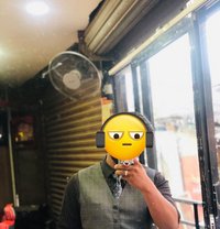 Terex Dino - Acompañantes masculino in Kathmandu