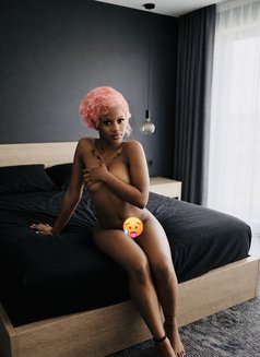 Tereza - escort in Beirut Photo 3 of 8