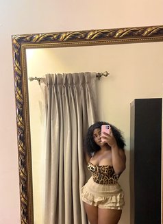 Terisea - escort in Abuja Photo 4 of 5