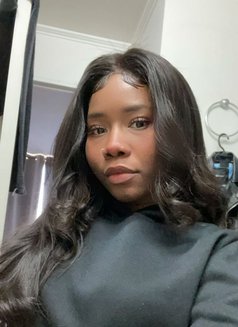 Terra - escort in Frankfurt Photo 3 of 3