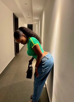 Tesh - escort in Nairobi Photo 2 of 8