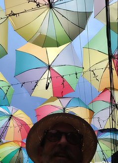 Teshu - Male escort in Bali Photo 1 of 5